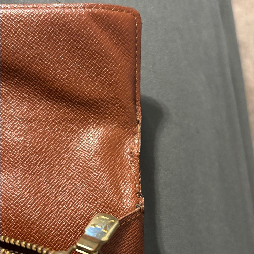 Louis Vuitton Monogram Wallet and Key Wallet Set - Picture 2 of 11